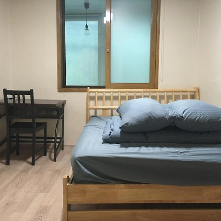 Busan Backpackers Εξωτερικό φωτογραφία