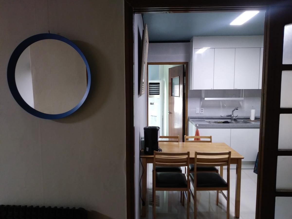 Busan Backpackers Εξωτερικό φωτογραφία