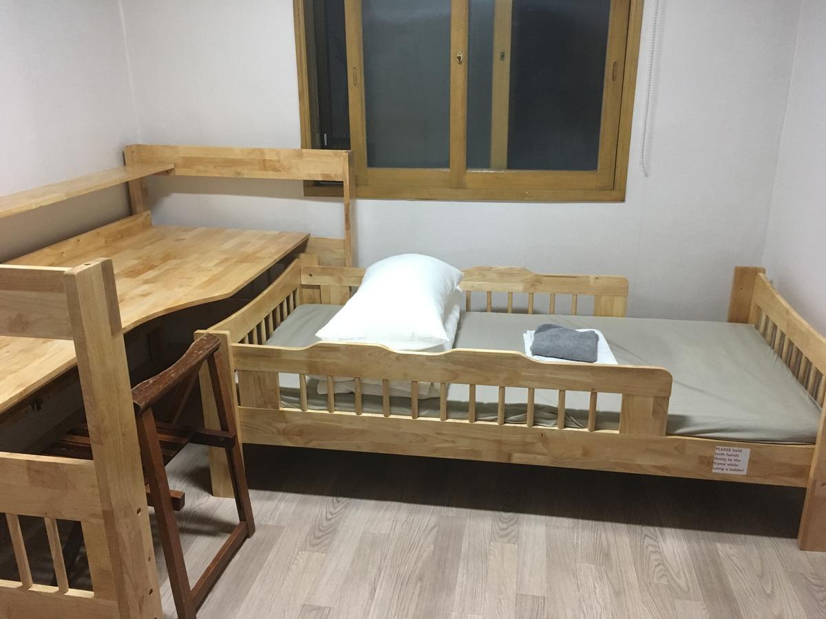 Busan Backpackers Δωμάτιο φωτογραφία