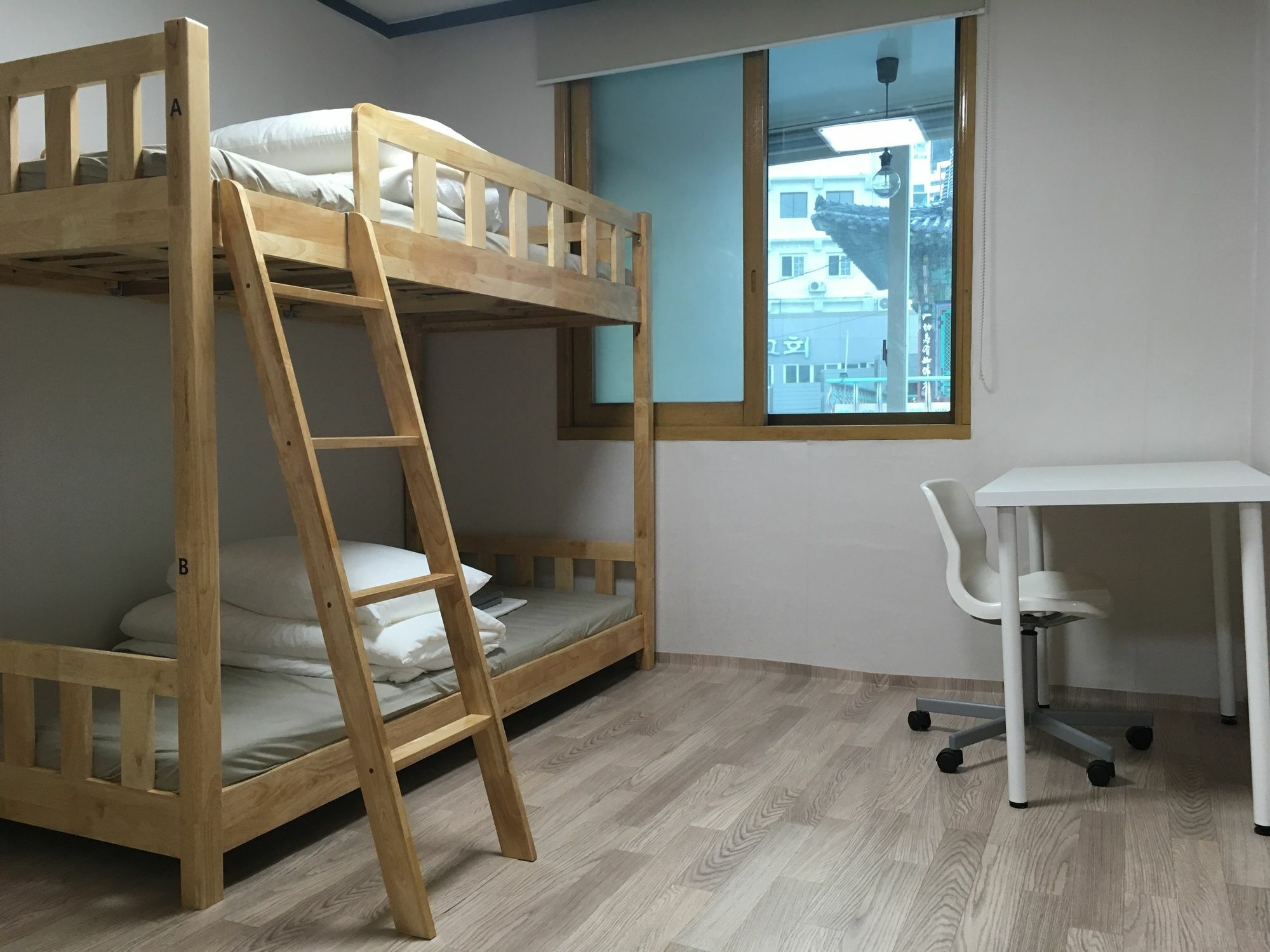 Busan Backpackers Εξωτερικό φωτογραφία